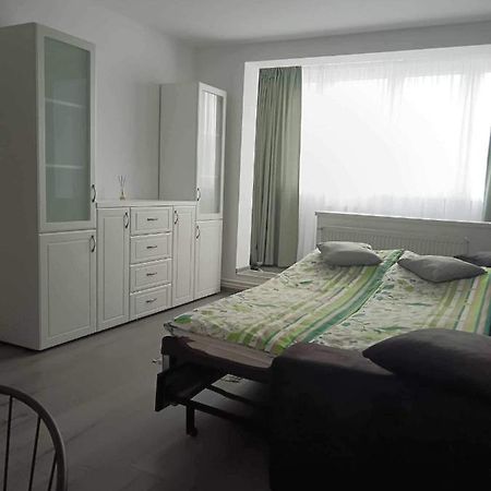 Enci Kiado Apartman Miercurea Ciuc Ngoại thất bức ảnh