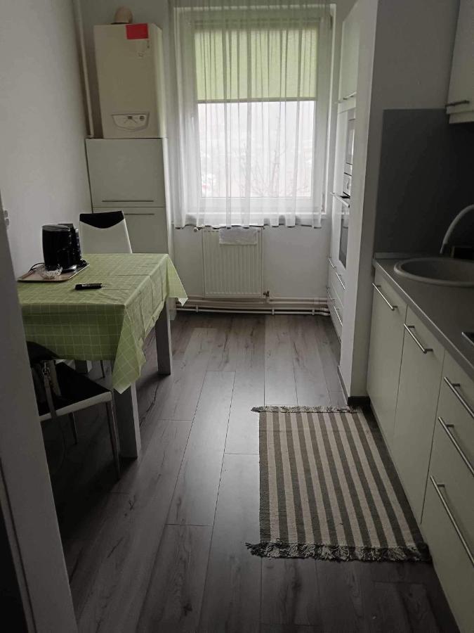 Enci Kiado Apartman Miercurea Ciuc Ngoại thất bức ảnh