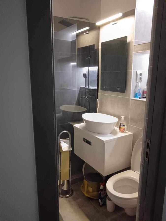 Enci Kiado Apartman Miercurea Ciuc Ngoại thất bức ảnh